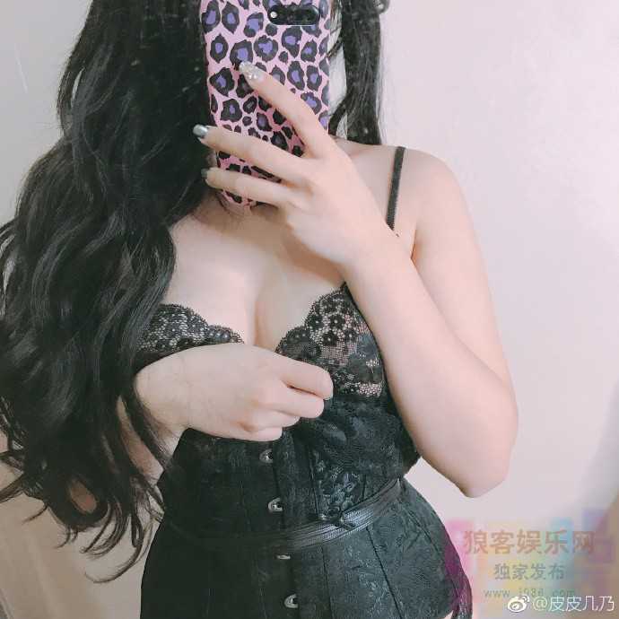 最新微博巨乳网红小奶包首次大尺度视频私拍流出2 高颜值特漂亮 高清720P原版无水印(3)